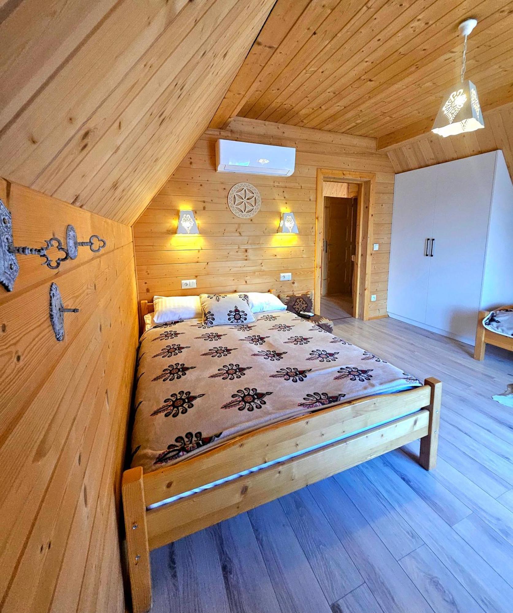 Goralska Chatka 2 Highland Cottage - Split Ac, Jacuzzi, Sauna, Private Parking, Mountains View, Garden, Zakopane Extérieur photo
